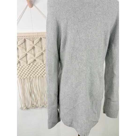 Abercrombie & Fitch Gray Crewneck Tunic Sweater Size XS - Picture 7 of 8